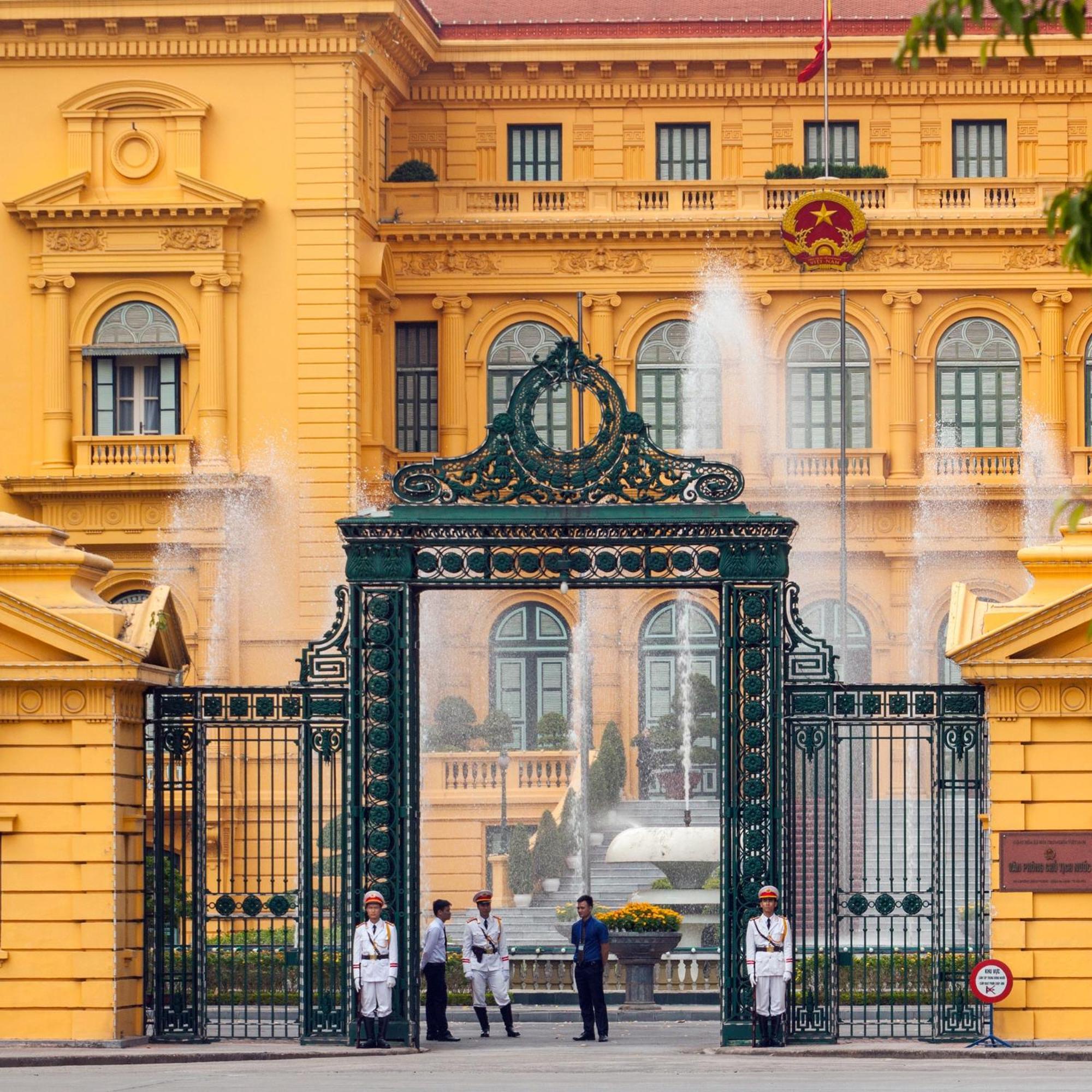 M Apartment Lakeside - Cara Rustic Hanoi Exterior photo